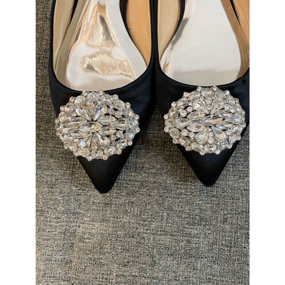 Badgley Mischka Black Satin Pointed Toe Flats with Crystal Medallion Women’s  8 - Picture 2 of 9